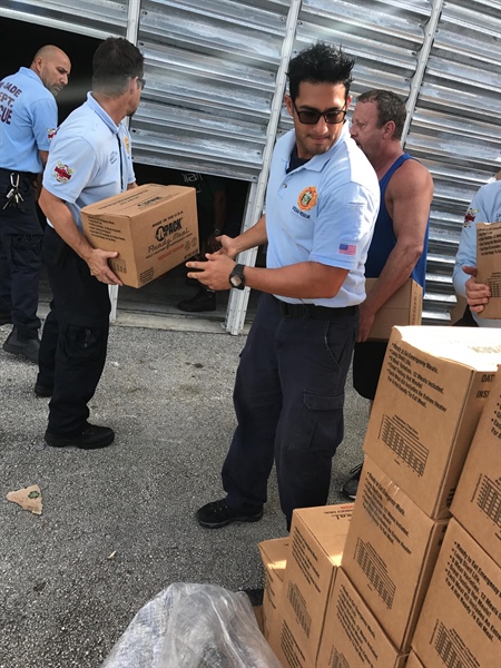 OPEIU Local 100 Members Join in Hurricane Relief Efforts